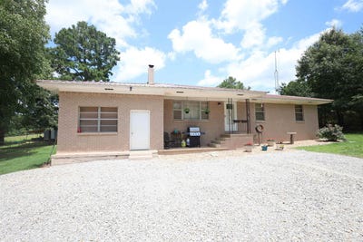 /international/us/303-county-road-401-rector-ar-110105953248/