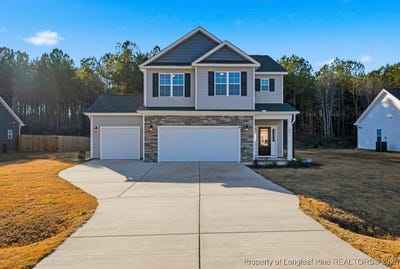 /international/us/106-knotts-berry-road-bunnlevel-nc-110104551298/