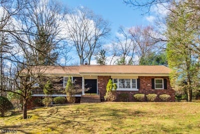 /international/us/232-hidden-glen-ct-franklin-lakes-boro-nj-110106567441/