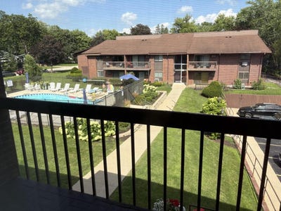 /international/us/1270-wisconsin-street-lake-geneva-wi-110097790068/