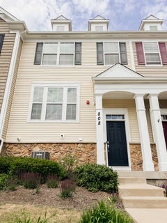 /international/us/808-e-wing-street-arlington-heights-il-110108503532/