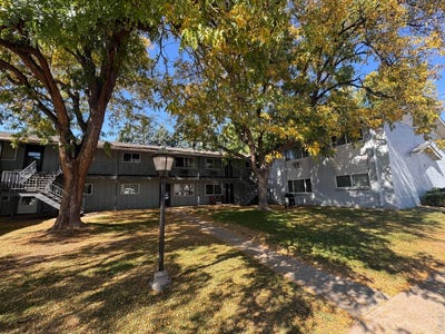/international/us/2545-s-sheridan-blvd-lakewood-co-110120499952/