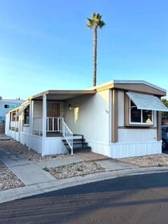 /international/us/1600-e-vista-way-vista-ca-110100625420/