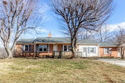/international/us/1130-vermillion-rd-appomattox-va-110105225550/
