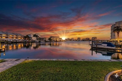 /international/us/400-larboard-way-clearwater-fl-110120125141/