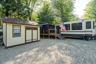 /international/us/184-pocahontas-lane-rochester-nh-110106472997/