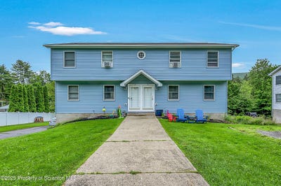 /international/us/119-121-fern-way-south-abington-twp-pa-110100468535/