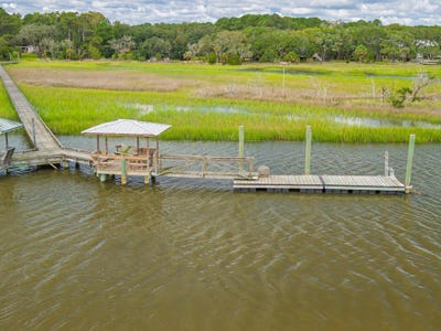 /international/us/8775-peters-point-road-edisto-island-sc-110110018904/