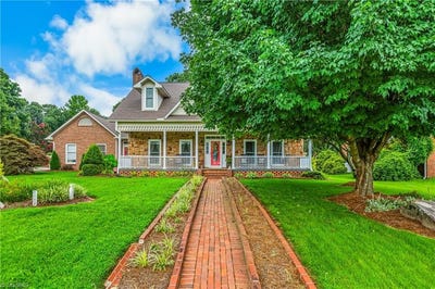 /international/us/816-wood-dale-drive-kernersville-nc-110101047283/