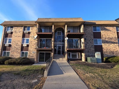 /international/us/1045-higgins-quarters-drive-hoffman-estates-il-110106323671/