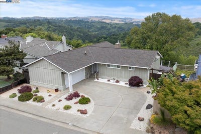 /international/us/5161-saddle-brook-dr-oakland-ca-110100801462/