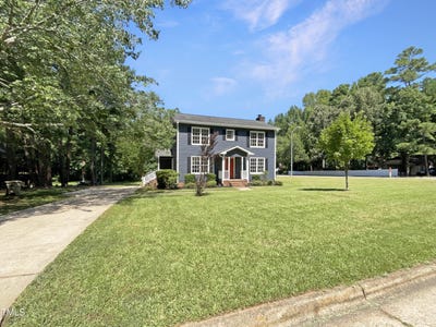 /international/us/1400-woods-creek-drive-garner-nc-110101406578/?lang=en