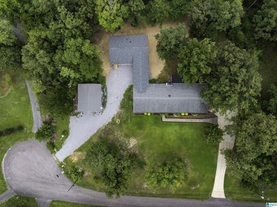 /international/us/239-meadowood-lane-montevallo-al-110101436025/