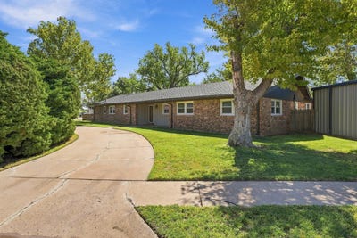 /international/us/407-north-drive-abernathy-tx-110110328486/