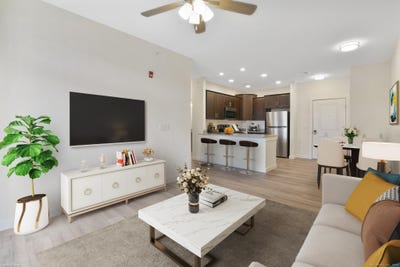 /international/us/280-salmon-brook-street-granby-ct-110107441327/