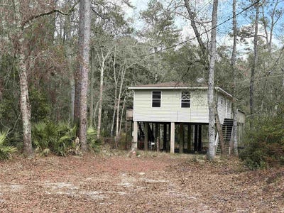 /international/us/519-seminole-lane-sopchoppy-fl-110109101392/