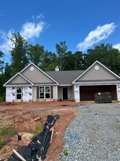 /international/us/491-riley-circle-nw-milledgeville-ga-110108353830/
