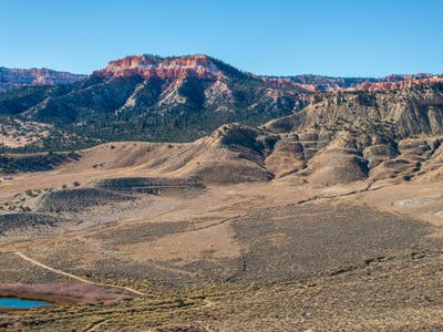 /international/us/1040-w-under-the-rim-rd-tropic-ut-110109086134/