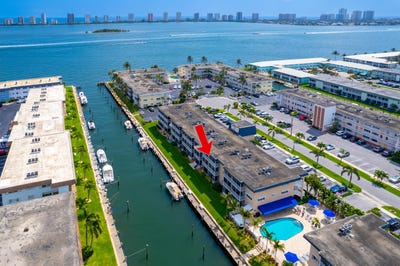 /international/us/111-doolen-court-north-palm-beach-fl-110098392147/
