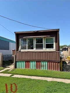/international/us/2825-se-14th-st-des-moines-ia-110100616374/