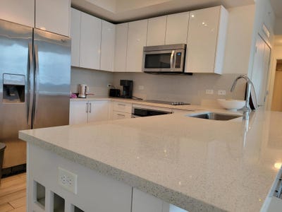 /international/us/999-sw-1st-avenue-miami-fl-110106947014/