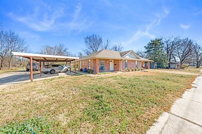 /international/us/701-703-sw-1st-street-cooper-tx-110105766338/