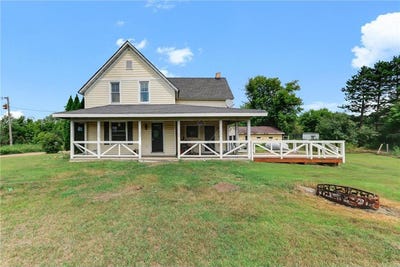 /international/us/5048-450th-street-harris-mn-110101429235/