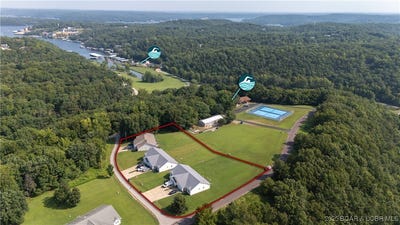/international/us/20-crown-drive-camdenton-mo-110101269566/