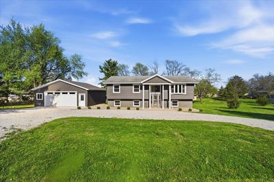 /international/us/9646-ridgewood-court-bloomington-il-110109029290/