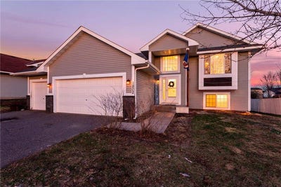 /international/us/1802-independence-street-s-cambridge-mn-110107153253/