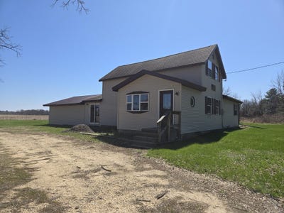 /international/us/1760-18th-avenue-arkdale-wi-110107464322/