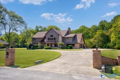 /international/us/355-forrest-hills-drive-brownsboro-al-110094344954/