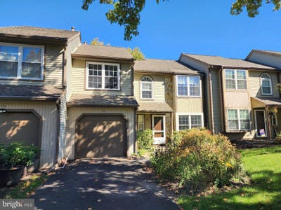 /international/us/15-laurel-circle-newtown-pa-110109801767/