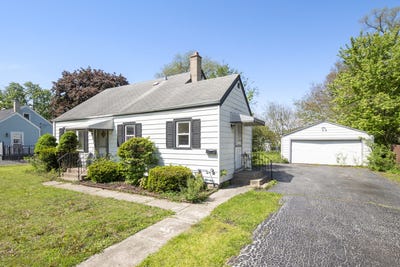 /international/us/14516-kolmar-avenue-midlothian-il-110107894753/