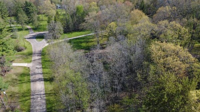 /international/us/valley-gate-milford-mi-110108201399/