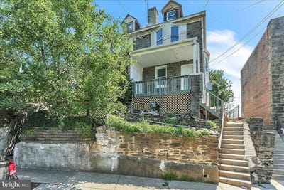 /international/us/9-summit-street-darby-pa-110100756291/
