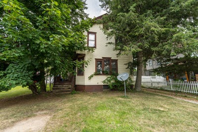 /international/us/203-e-delaware-street-decatur-mi-110100927610/