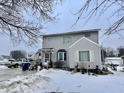 /international/us/1107-s-13th-avenue-wausau-wi-110104435186/