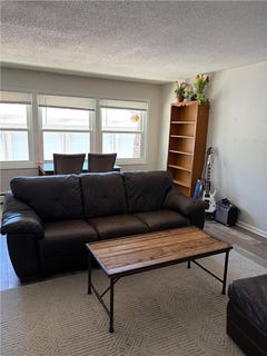 /international/us/11235-12th-avenue-n-plymouth-mn-110108090739/