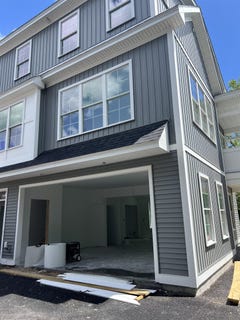 /international/us/796-central-avenue-dover-nh-110108638324/