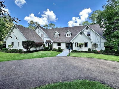 /international/us/3000-delaware-avenue-mccomb-ms-110104970085/