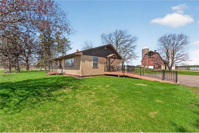 /international/us/25184-red-robin-road-mission-creek-twp-mn-110107860490/