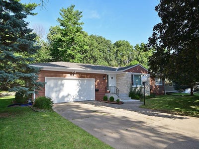 /international/us/1542-n-broadway-council-bluffs-ia-110101366241/