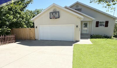 /international/us/450-eagle-drive-forsyth-mo-110097015052/