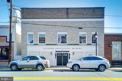 /international/us/115-w-main-street-louisa-va-110103001611/