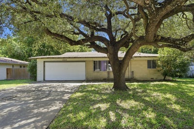 /international/us/1029-usher-street-benbrook-tx-110108545988/