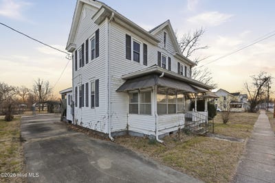 /international/us/307-dobbs-street-hertford-nc-110119617539/