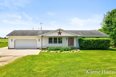 /international/us/6048-s-cedar-lake-road-se-sheridan-mi-110108340855/
