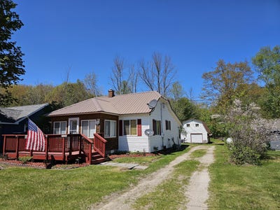 /international/us/17306-davis-st-curtis-mi-110108409287/