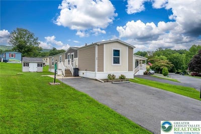 /international/us/120-duke-street-lehigh-twp-pa-110100996161/